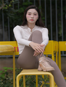 任正非女儿回国-n0837